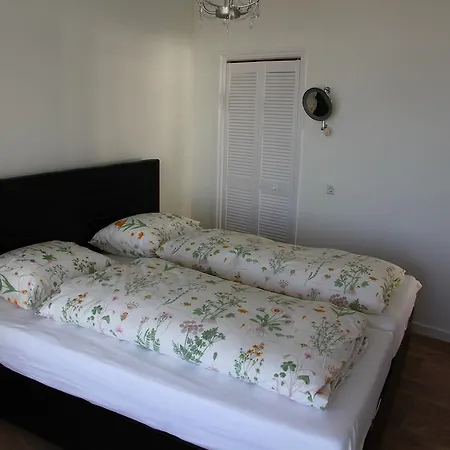 Berrie's Sea View Apartment *