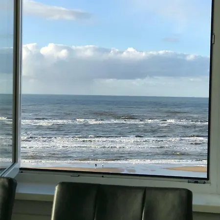 Lägenhet Berrie's Sea View *