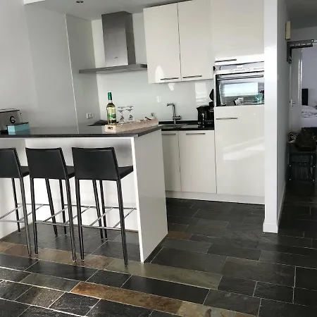 Berrie's Sea View Apartman