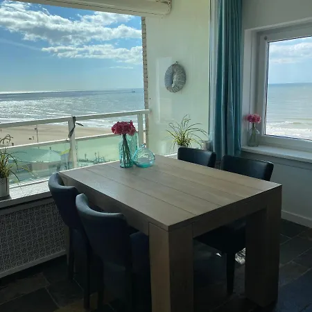 Berrie's Sea View Apartment