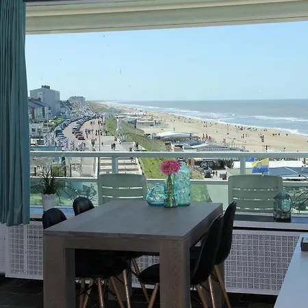 Berrie's Sea View Apartment Zandvoort